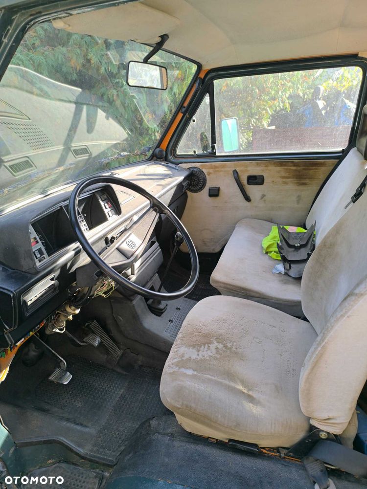 Volkswagen Transporter - 5