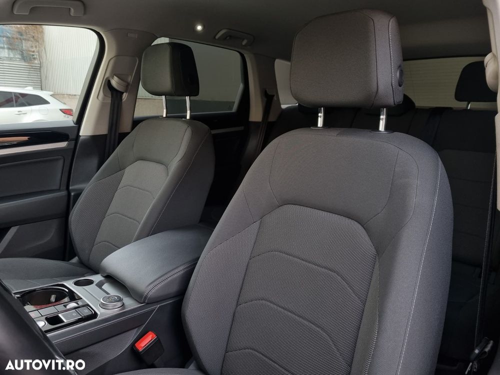 Volkswagen Touareg 3.0 V6 TDI SCR 4Motion Automatik - 16