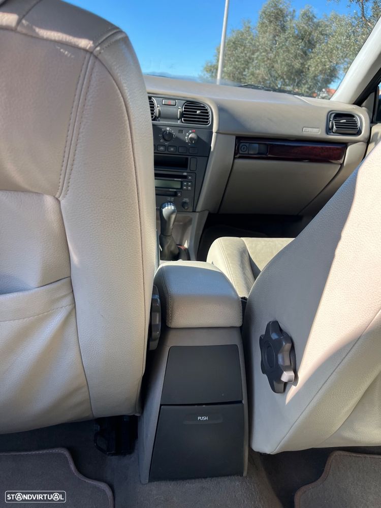 Volvo V40 1.9 D CR - 6