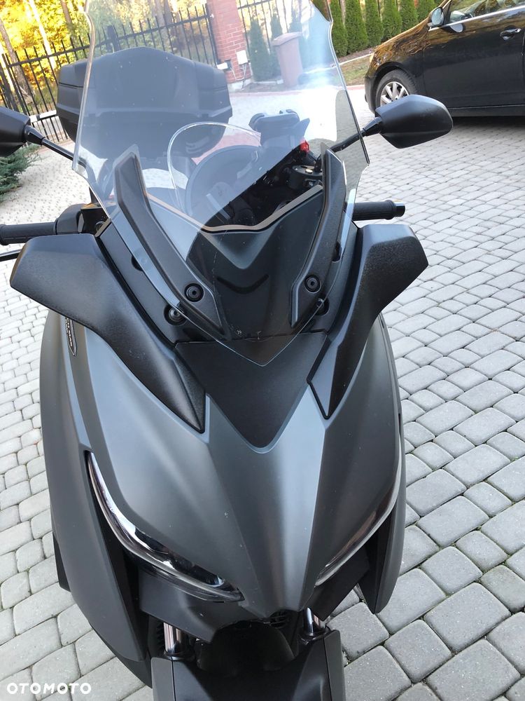 Yamaha X-max - 12