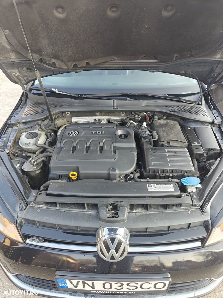 Volkswagen Golf - 14