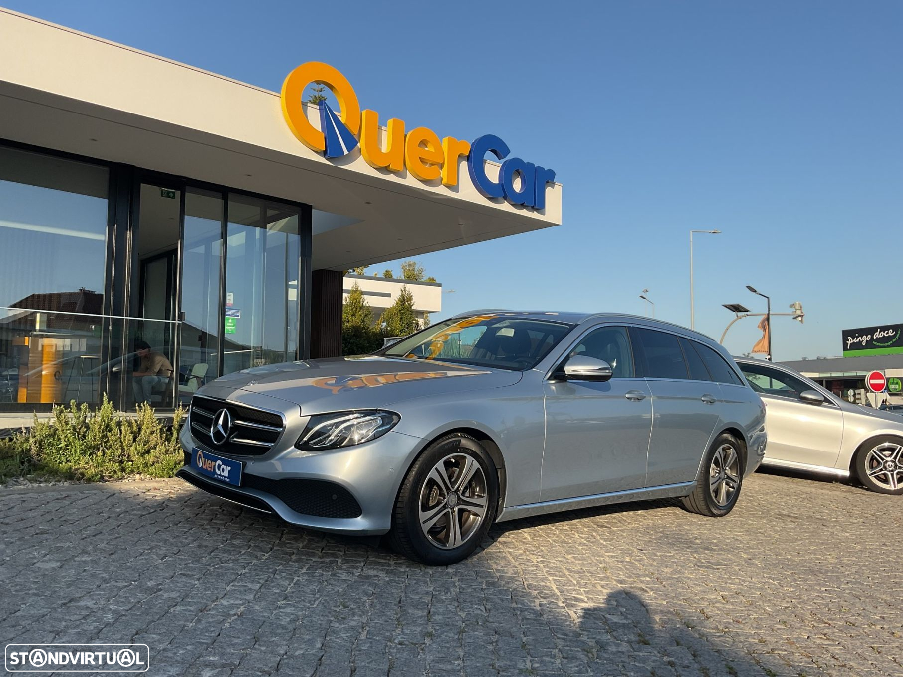 Mercedes-Benz E 220 BlueTEC Avantgarde Auto. - 9