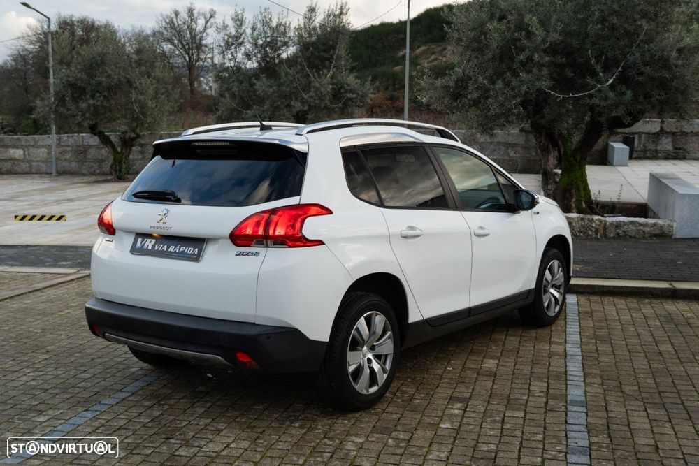 Peugeot 2008 1.6 BlueHDi Style - 6