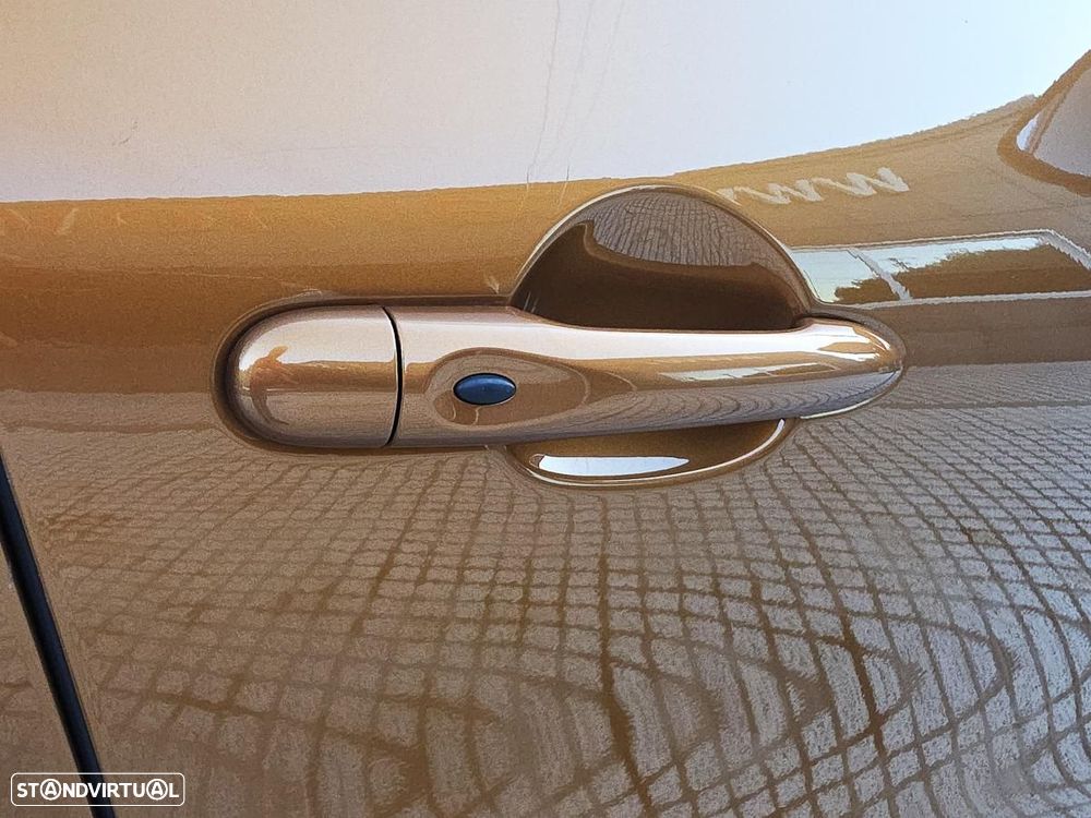 Renault Captur 1.5 dCi Exclusive XMOD - 32