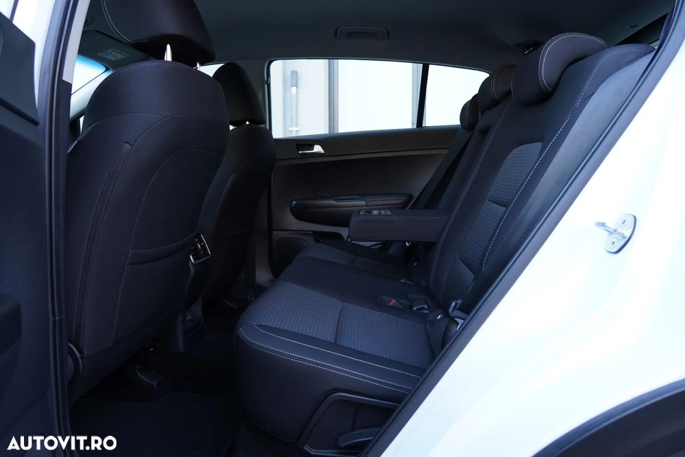 Kia Sportage 1.6 CRDI AWD DCT SPIRIT - 10