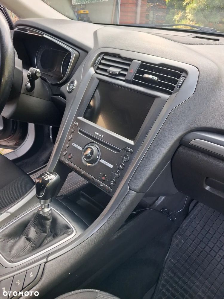 Ford Mondeo - 21