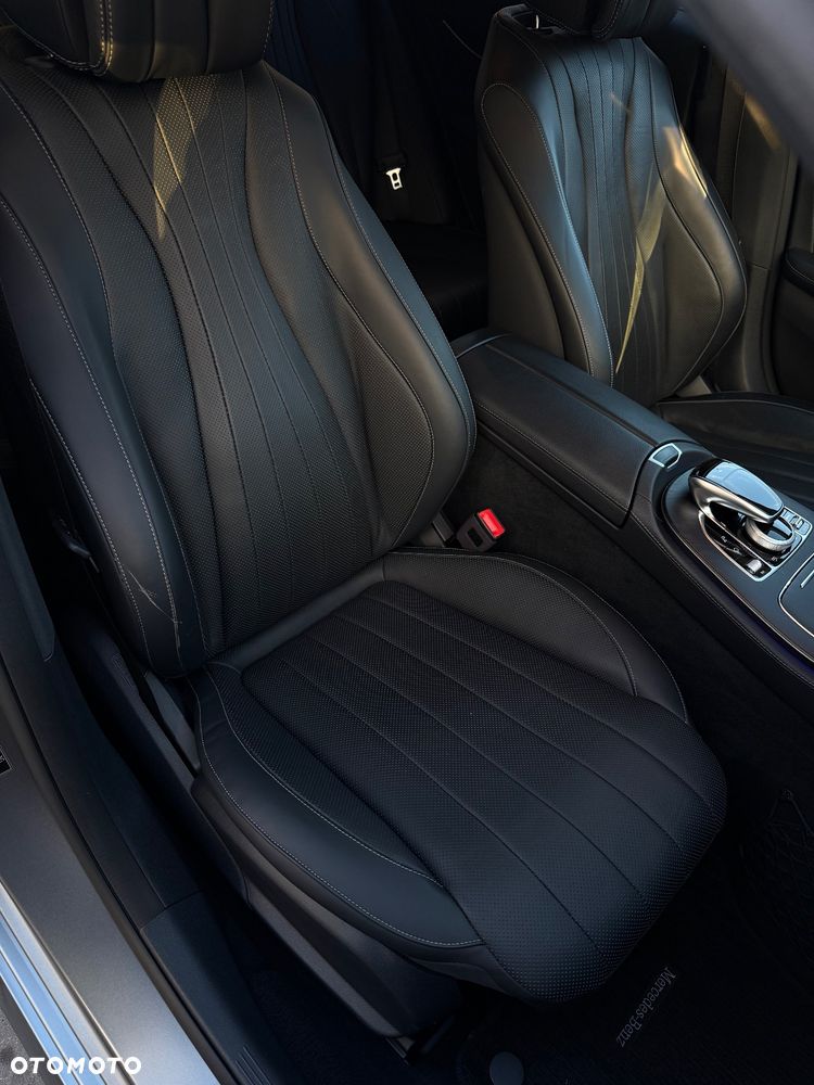 Mercedes-Benz Klasa E 350 d 4Matic T 9G-TRONIC AMG Line - 38