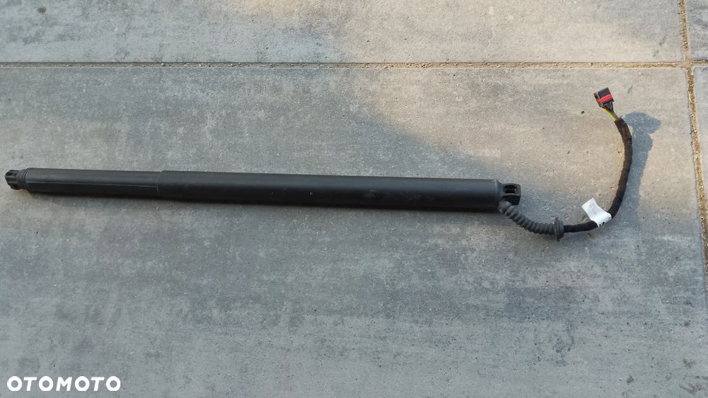 SIŁOWNIK TELESKOP KLAPY TYŁ LEWY SEAT ATECA 575827851B - 2