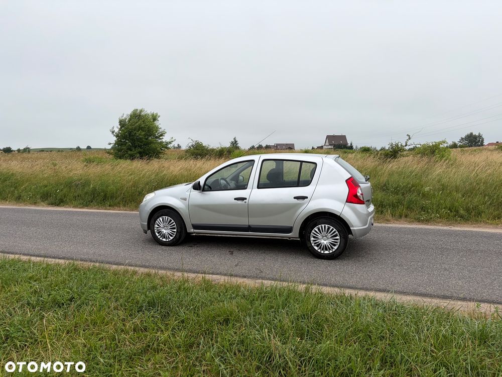 Dacia Sandero 1.2 16V Laureate - 5