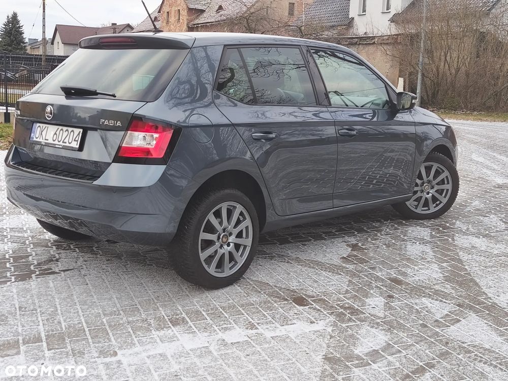 Skoda Fabia 1.2 TSI DSG Edition - 2