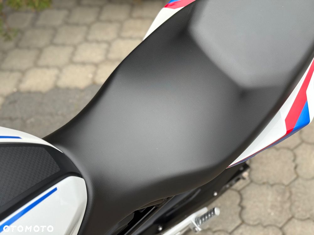 BMW G - 31