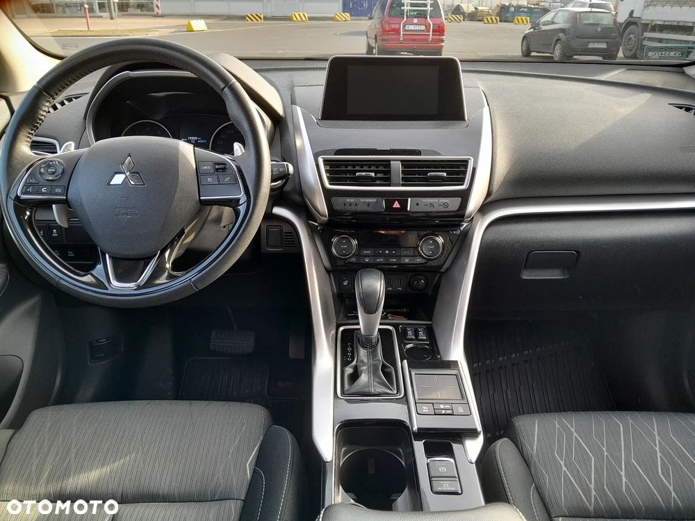 Mitsubishi Eclipse Cross 1.5 T Invite Plus CVT - 12