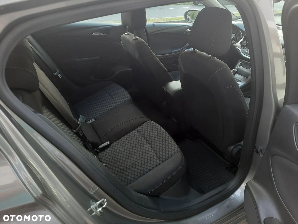 Opel Astra 1.4 T 120 Lat - 16