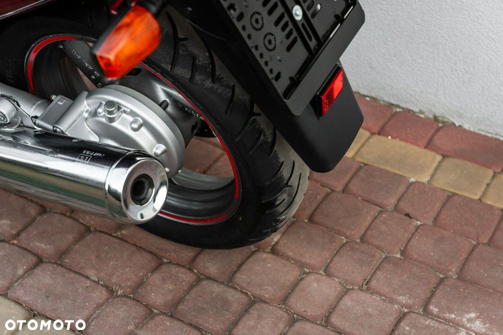 Yamaha XJ - 8