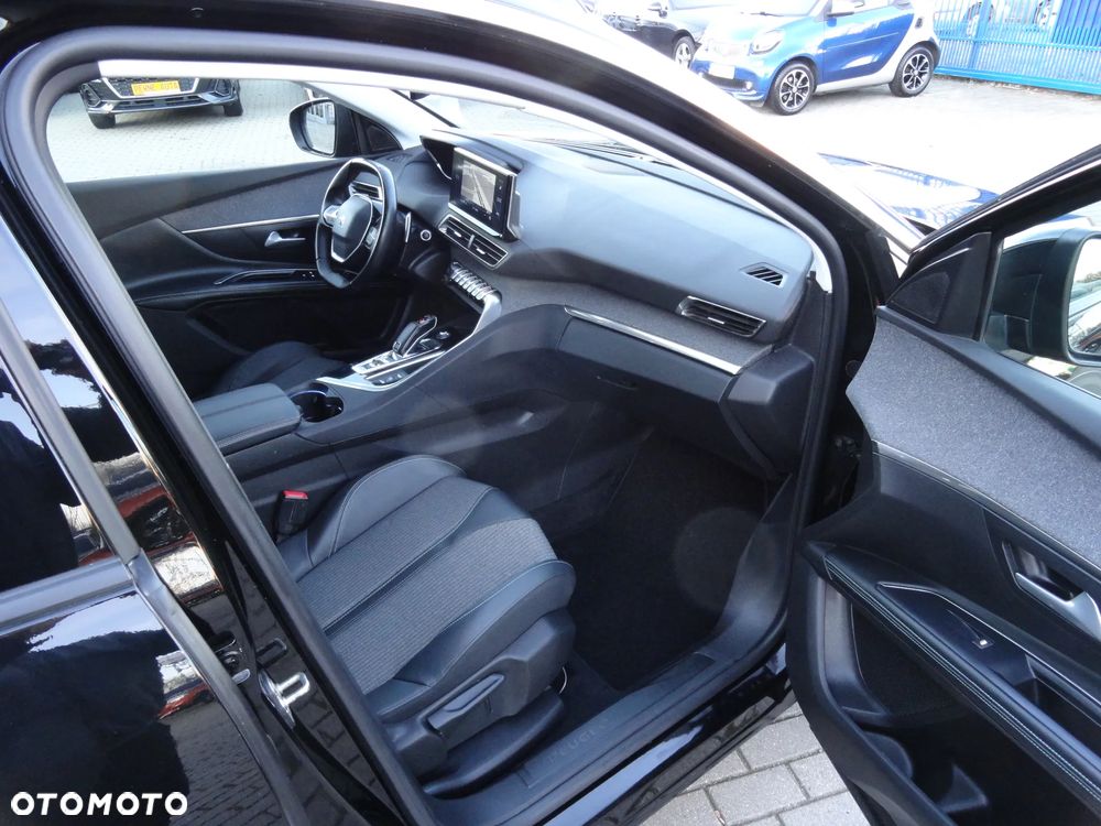 Peugeot 5008 1.5 BlueHDI Allure S&S EAT8 - 9