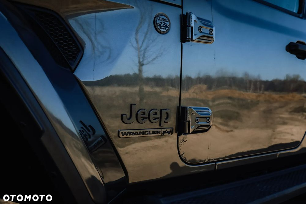 Jeep Wrangler - 6