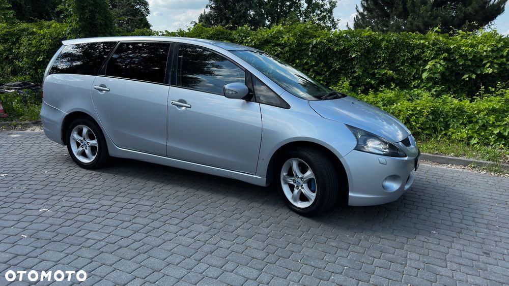 Mitsubishi Grandis 2.4 Intense (lea) - 3
