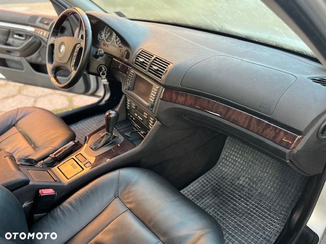 BMW Seria 5 - 30