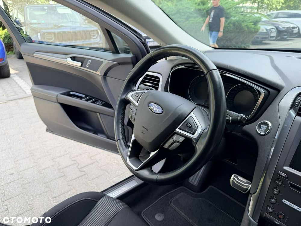 Ford Mondeo - 30