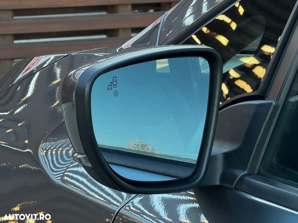 Nissan LEAF 62 kWh e+ N-Connecta - 33