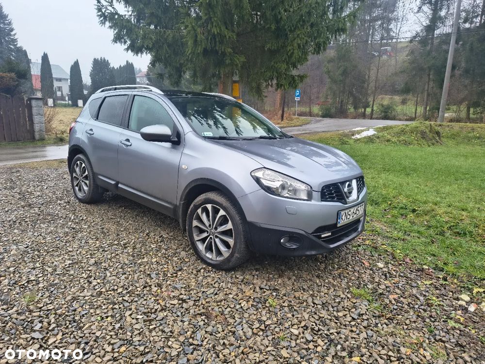 Nissan Qashqai - 1