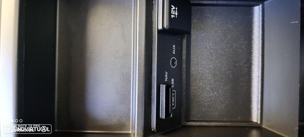 Land Rover Discovery Sport 2.0 eD4 HSE Luxury - 34