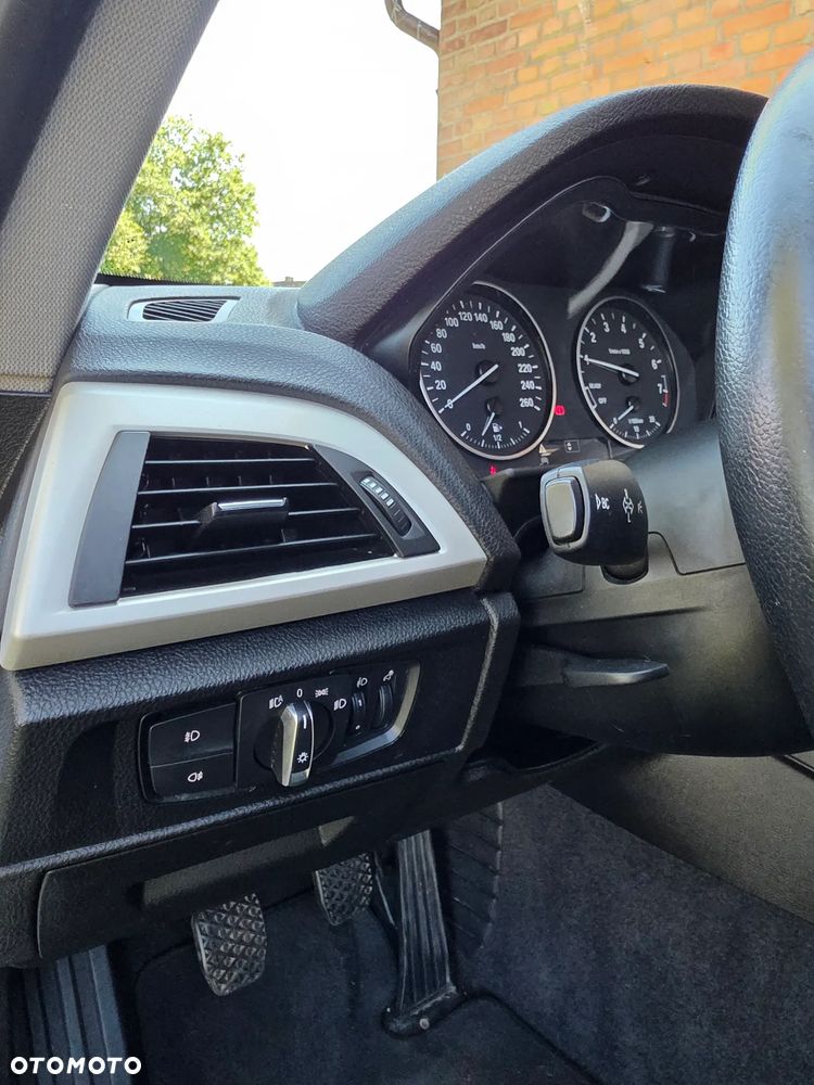 BMW Seria 1 116i Edition Metropolitan - 8