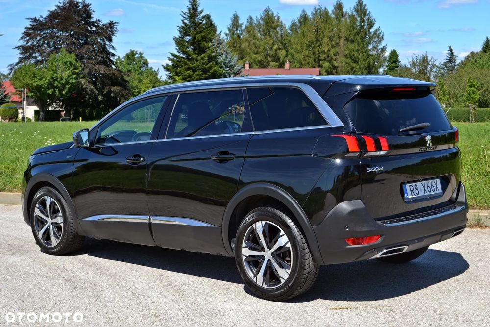 Peugeot 5008 - 2