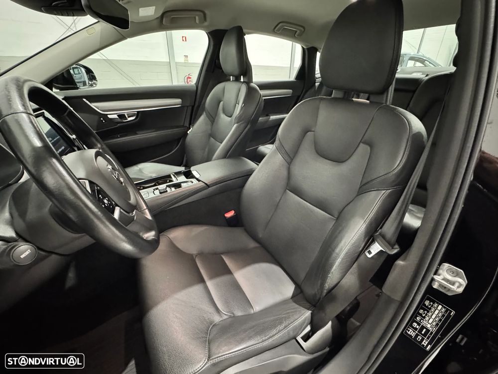 Volvo S90 2.0 T8 Momentum AWD Geartronic - 16