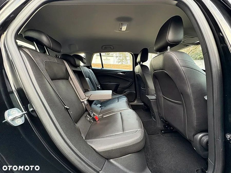 Opel Astra 1.6 CDTI DPF ecoFLEX TourerStart/Stop Exklusiv - 19