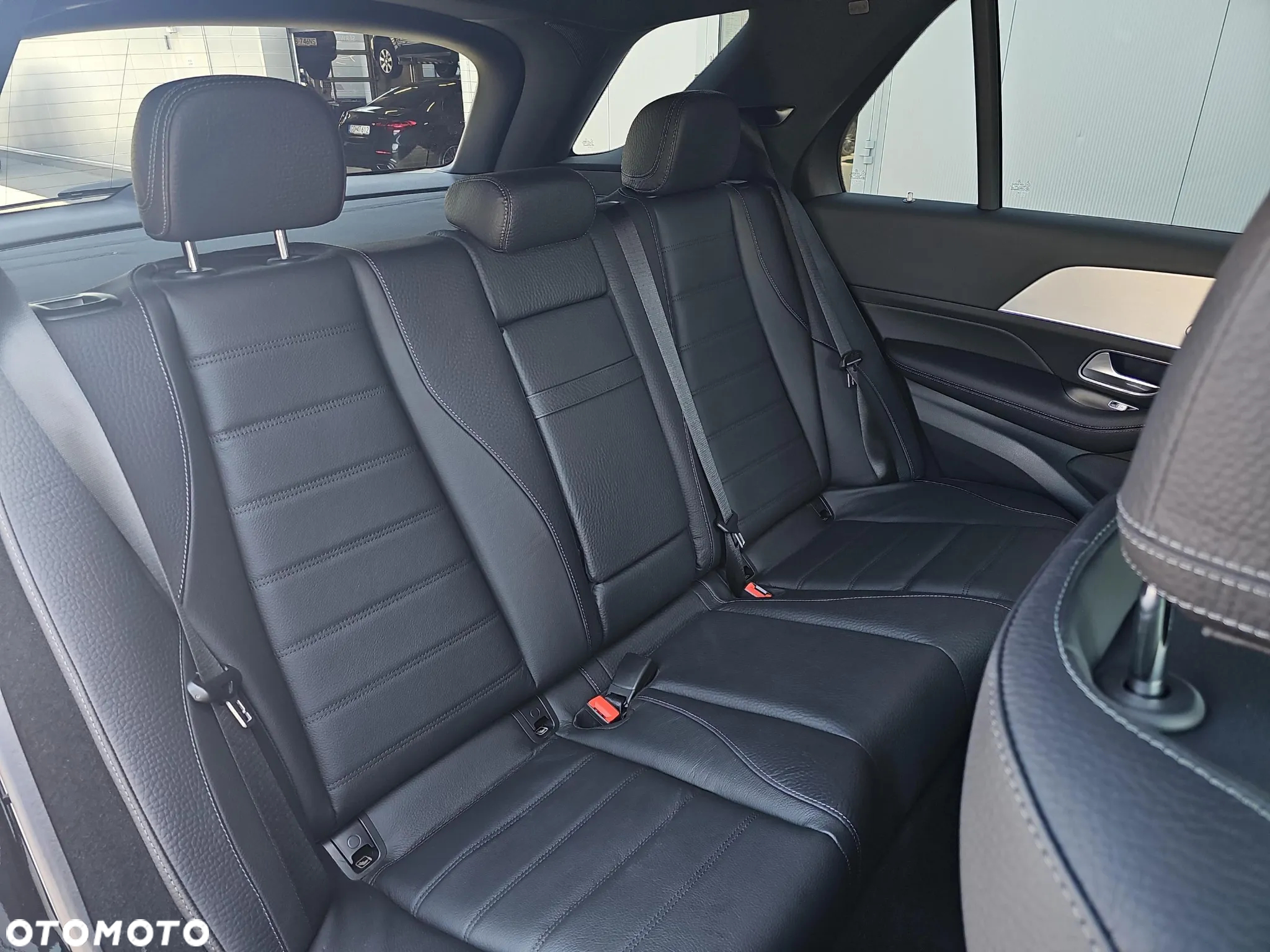 Mercedes-Benz GLE 300 d 4Matic 9G-TRONIC AMG Line Advanced Plus - 12