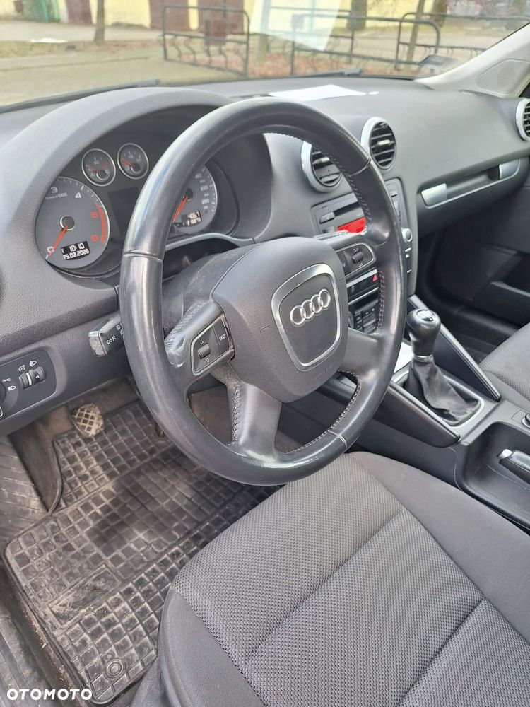 Audi A3 Sportback - 3