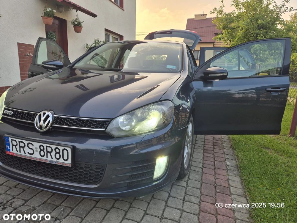 Volkswagen Golf 2.0 TDI Comfortline - 9