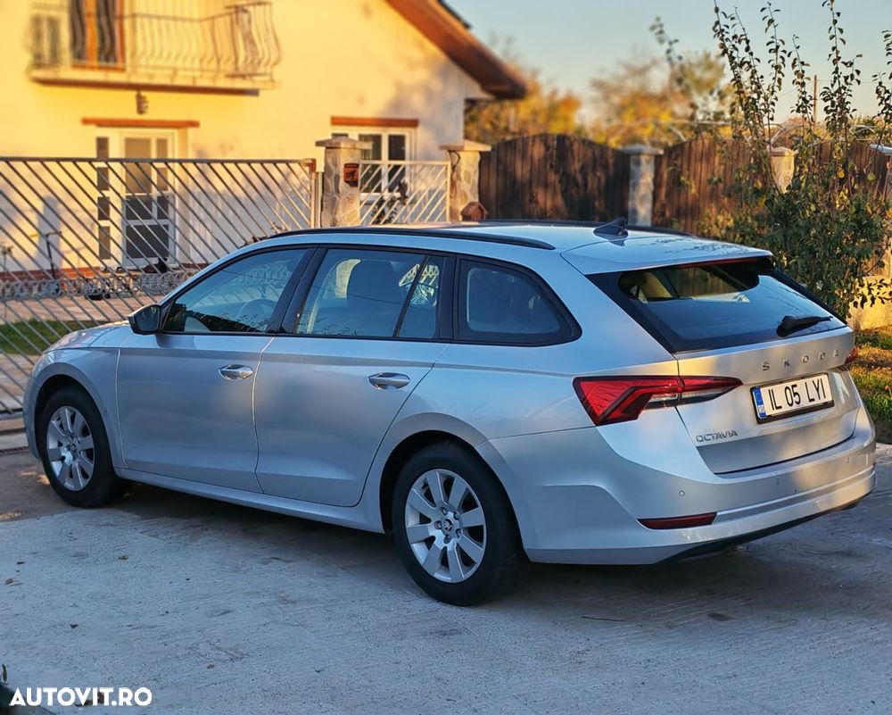 Skoda Octavia 2.0 TDI Selection - 1