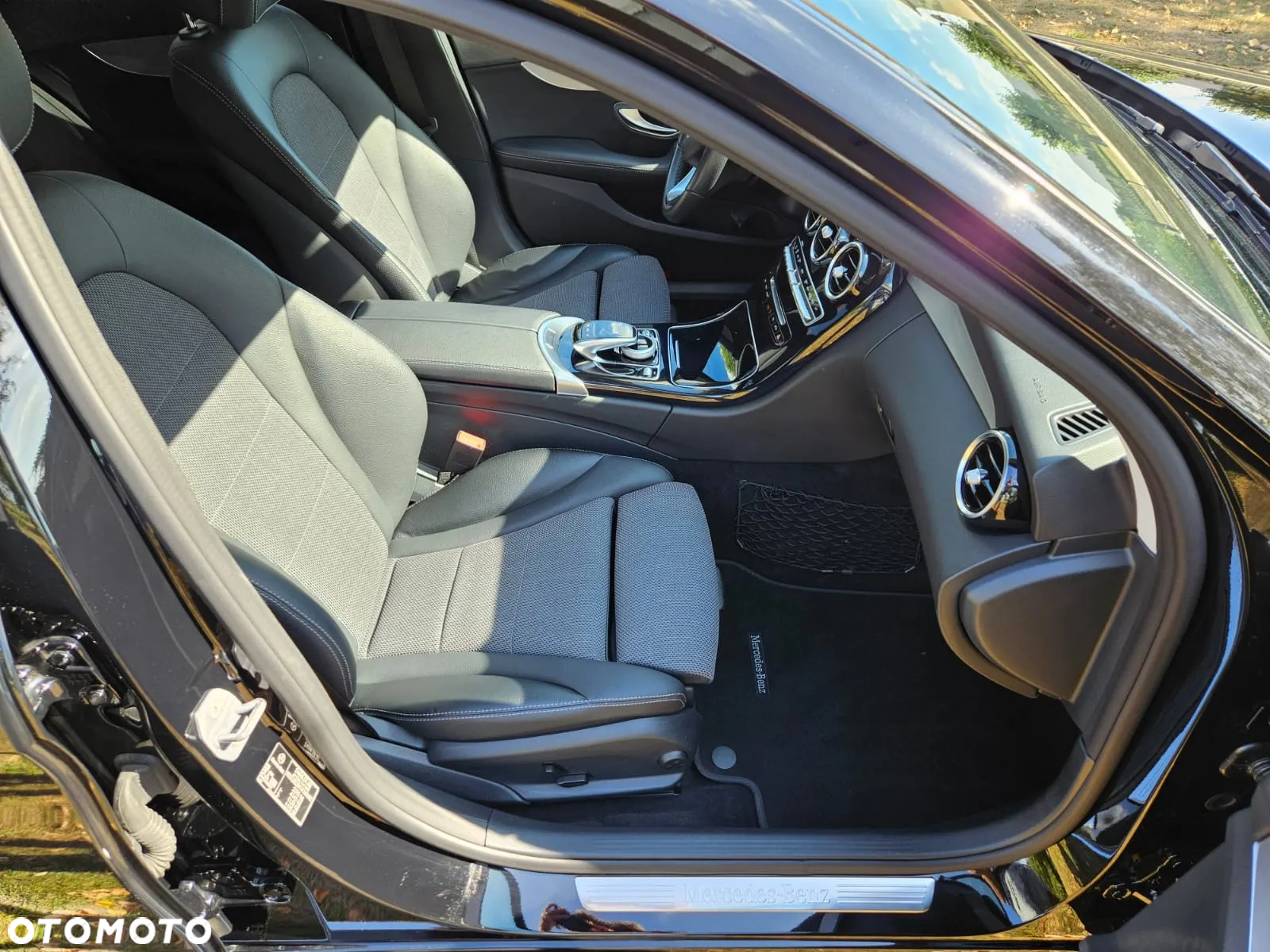 Mercedes-Benz Klasa C 250 d 4-Matic 9G-TRONIC - 15