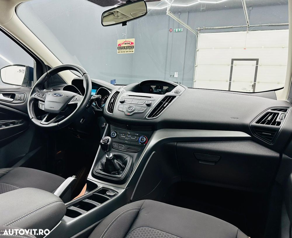 Ford Kuga 1.5 EcoBoost 2x4 Business Edition - 21