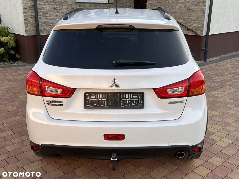 Mitsubishi ASX 1.6 Inform - 11