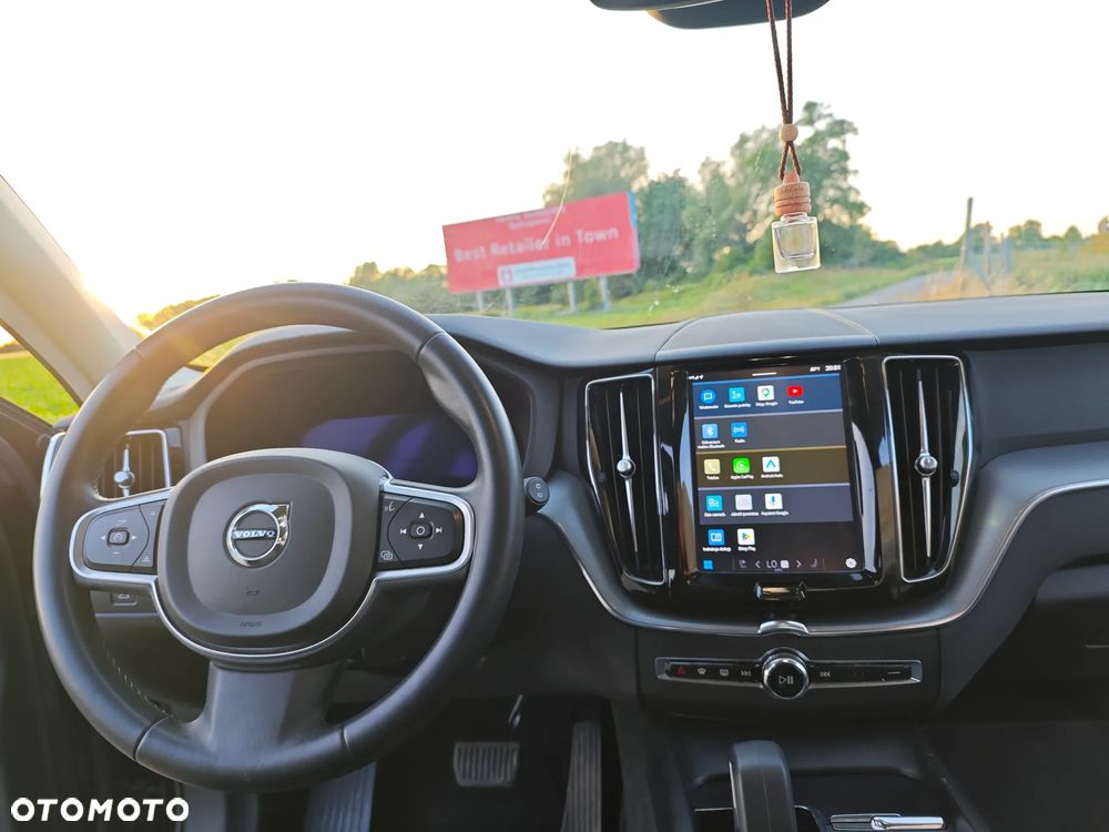 Volvo XC 60 B4 D Geartronic Momentum Pro - 15