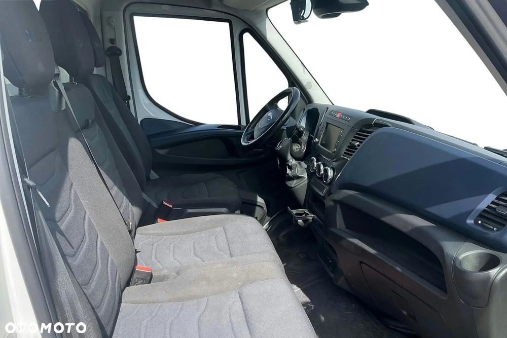 Iveco DAILY 35 3,0 CNG - 22