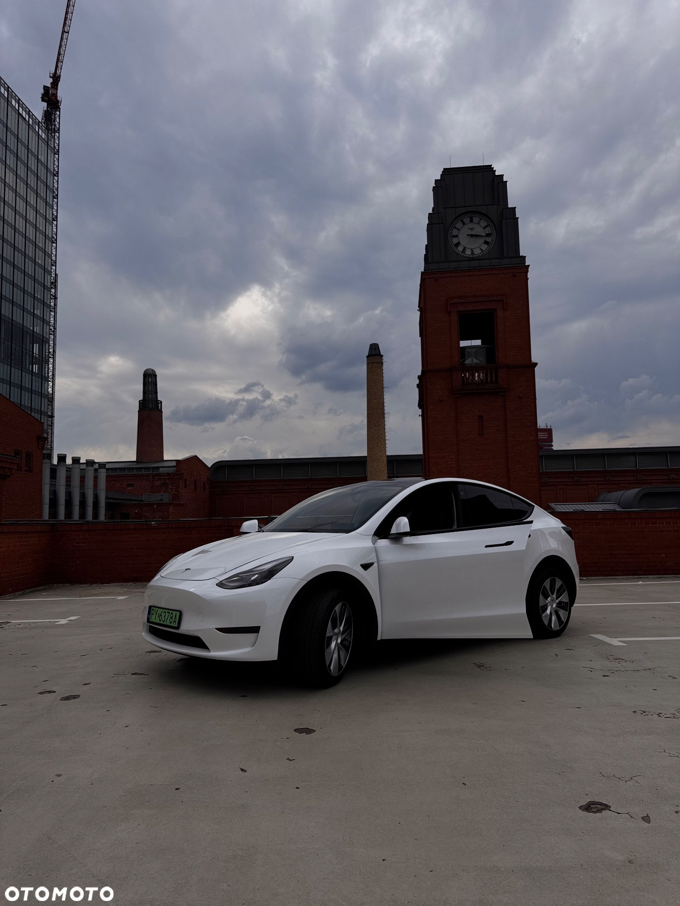 Tesla Y Model Long Range Dual Motor AWD - 35