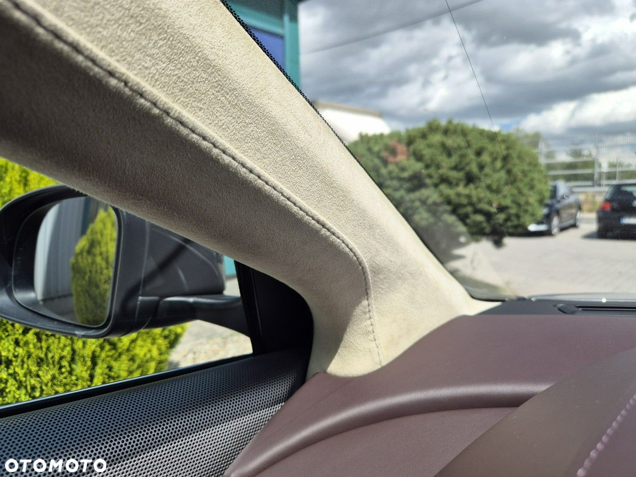 Aston Martin DB9 - 25