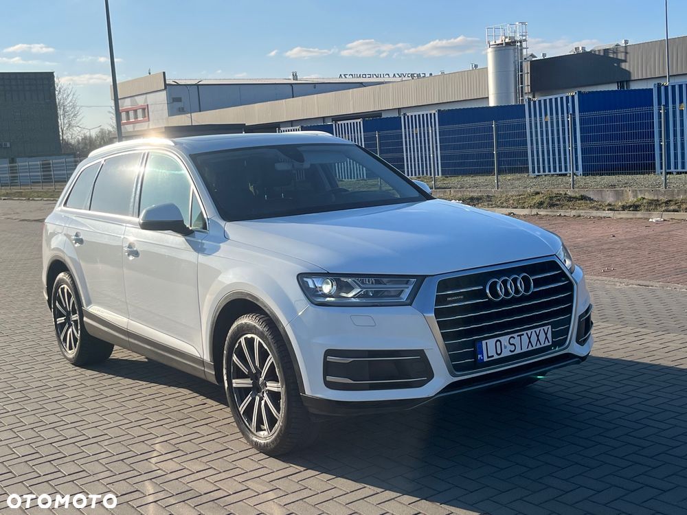Audi Q7 - 1