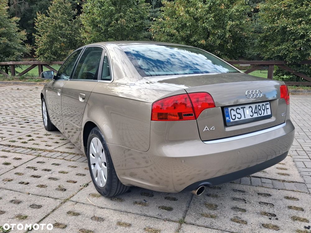 Audi A4 Limousine - 7