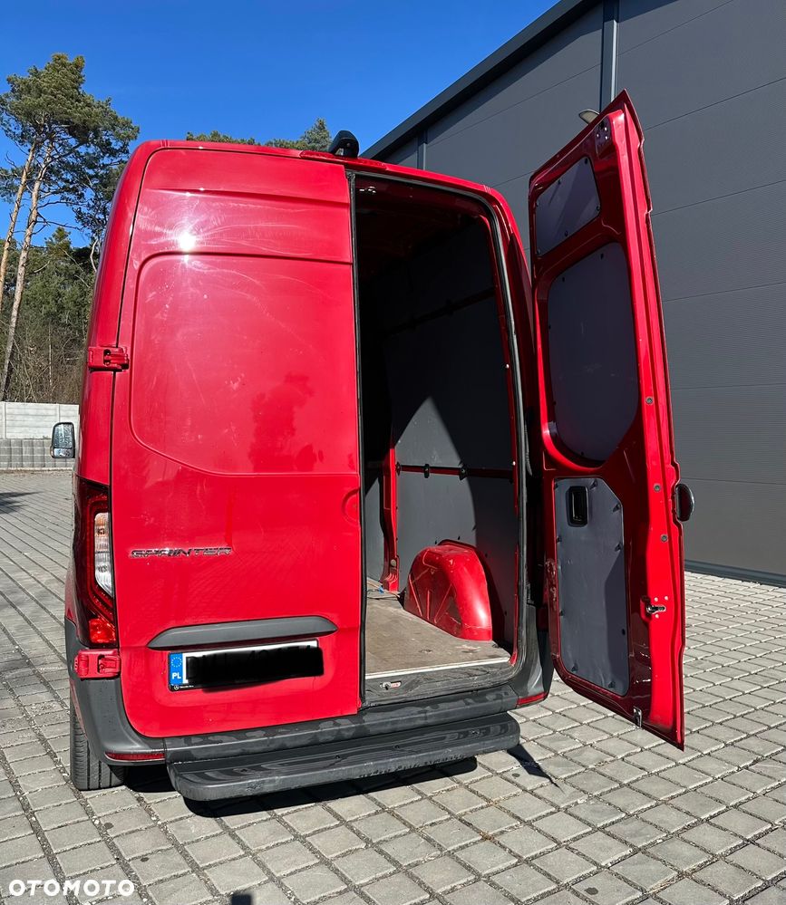 Mercedes-Benz Sprinter - 7