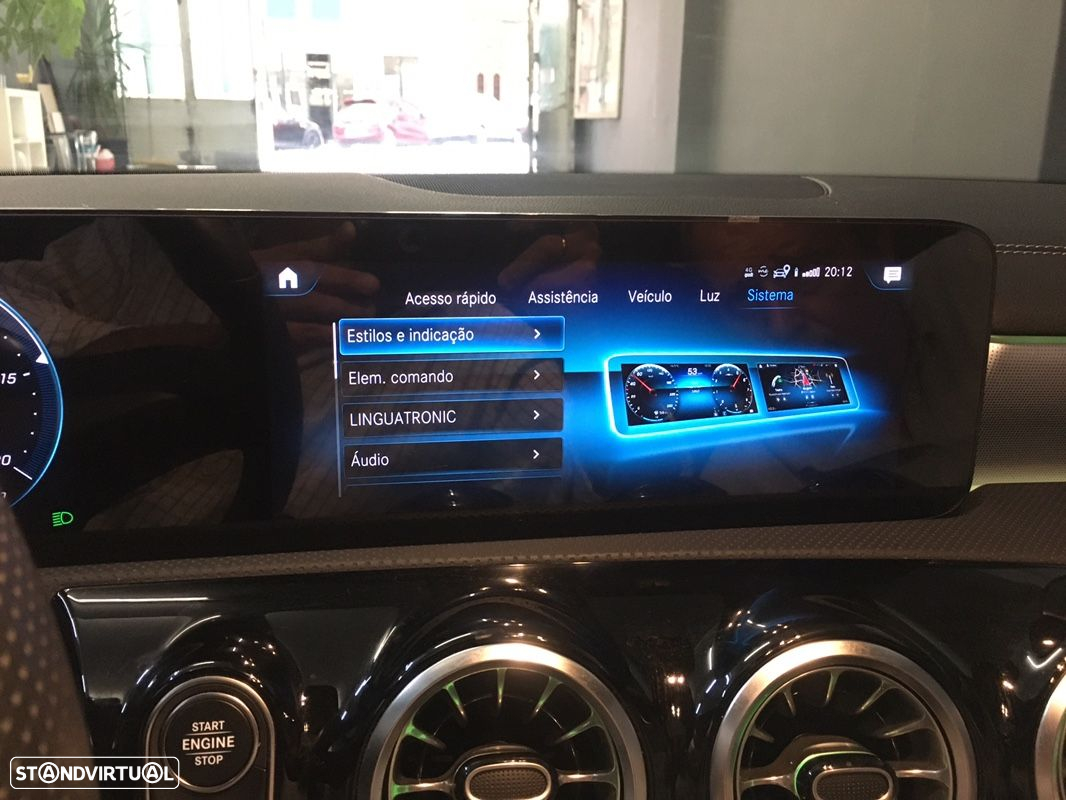 Mercedes-Benz A 180 d AMG Line - 35