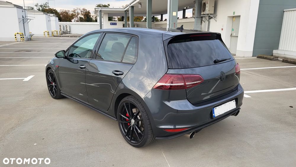 Volkswagen Golf 2.0 TSI BMT GTI Performance DSG - 4