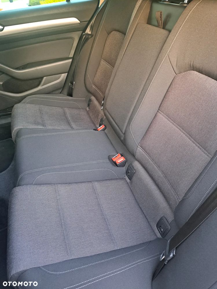 Volkswagen Passat 2.0 TDI (BlueMotion Technology) DSG Comfortline - 19