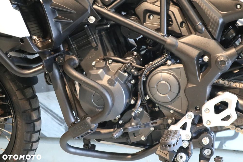 Benelli TRK 502X - 18