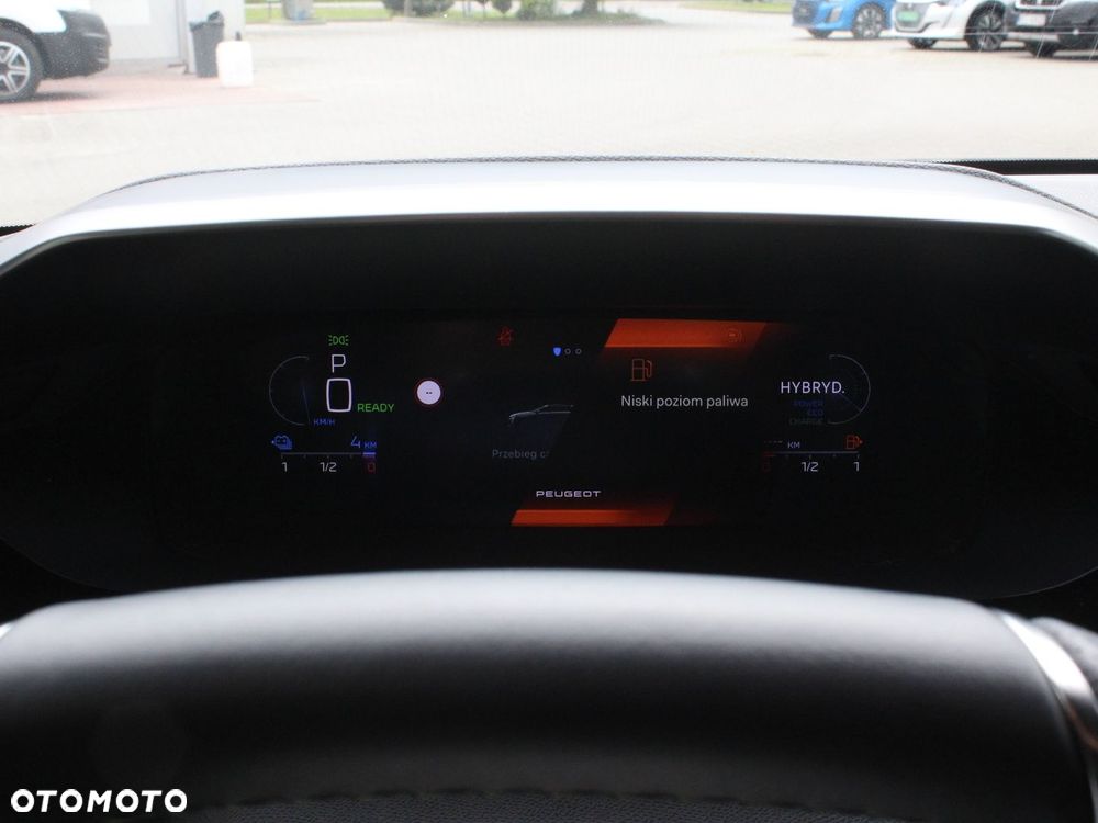 Peugeot 308 - 8
