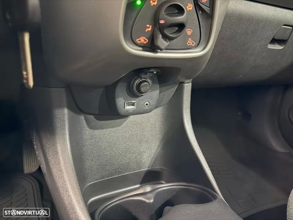 Peugeot 108 1.0 VTi Allure - 18